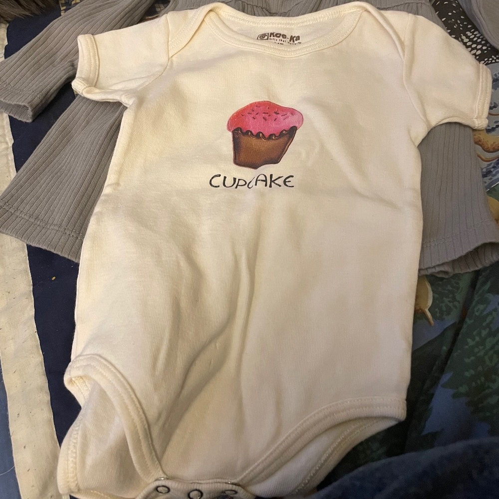 Baby clothes3 months